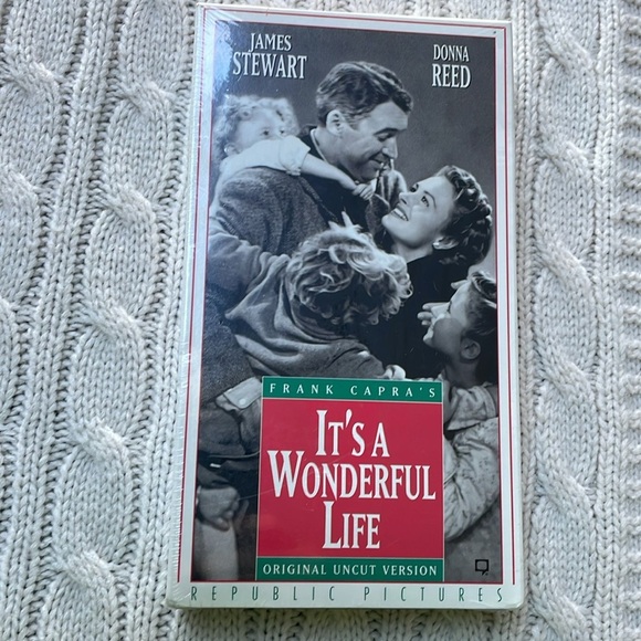 NEW unopened VHS “It’s A Wonderful Life” Frank Capra Jimmy Stewart Donna Reed - Picture 8 of 10